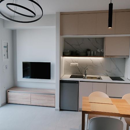 Aquarama Suites Nea Iraklitsa エクステリア 写真